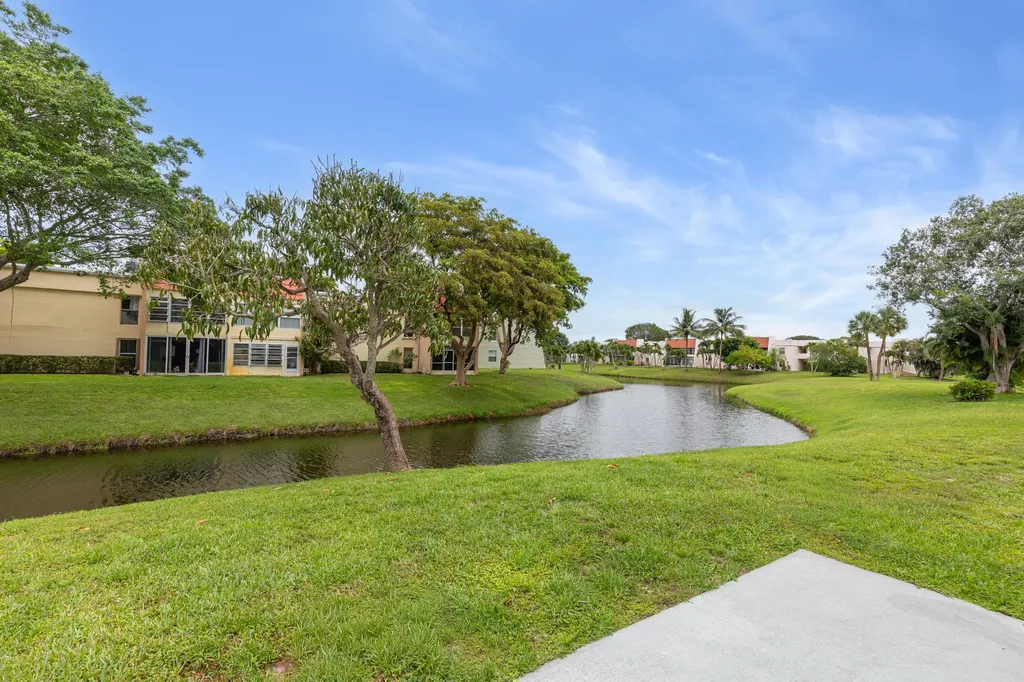 2737 Zorno Way Delray Beach FL 33445