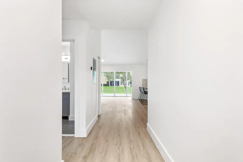 2737 Zorno Way Delray Beach FL 33445