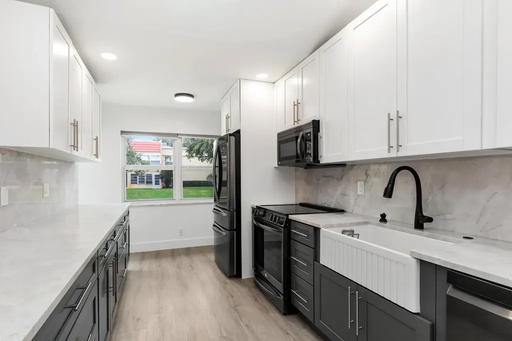 2737 Zorno Way Delray Beach FL 33445