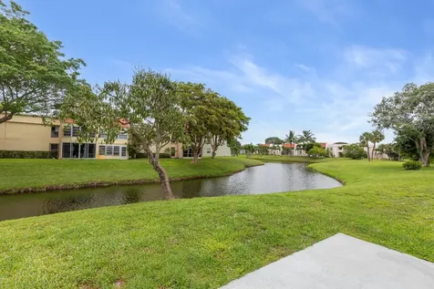 2737 Zorno Way Delray Beach FL 33445