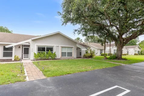 2737 Zorno Way Delray Beach FL 33445