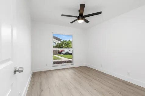 2737 Zorno Way Delray Beach FL 33445