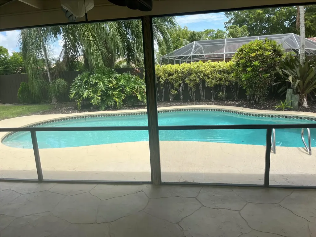 10734 NW 17th Manor Coral Springs FL 33071