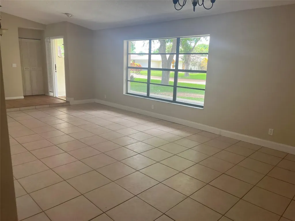 10734 NW 17th Manor Coral Springs FL 33071