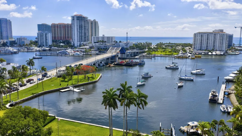 2500 E Las Olas Boulevard Fort Lauderdale FL 33301