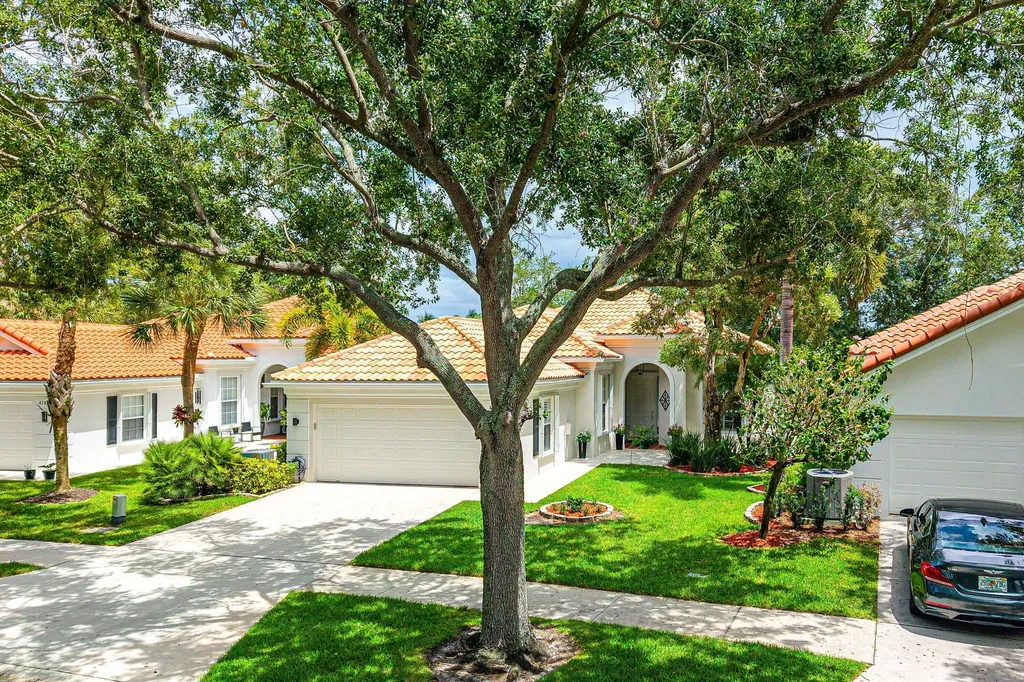 4786 Orchard Lane Delray Beach FL 33445