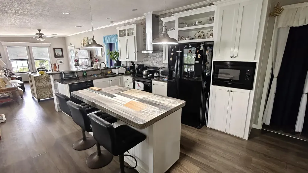 7306 43rd Terrace N Riviera Beach FL 33404