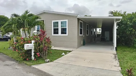 7306 43rd Terrace N Riviera Beach FL 33404