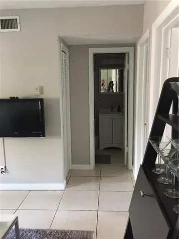 2741 NE 8th Avenue Wilton Manors FL 33334