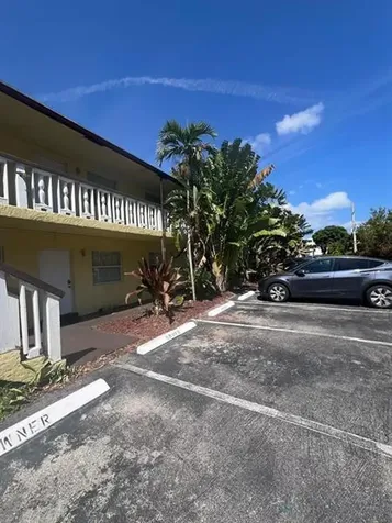2741 NE 8th Avenue Wilton Manors FL 33334