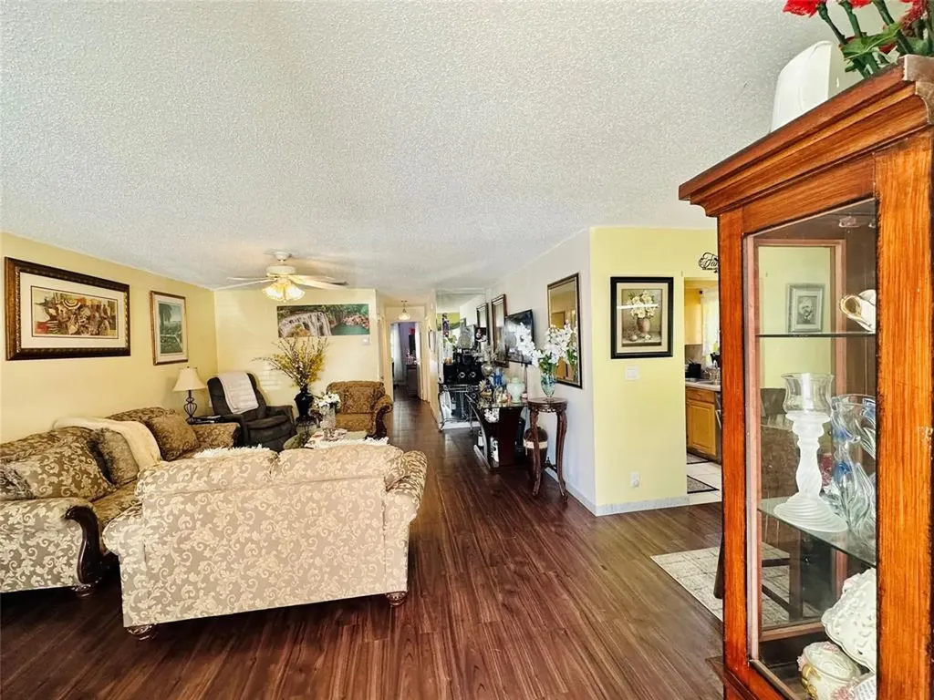 8431 NW 12th Street Plantation FL 33322
