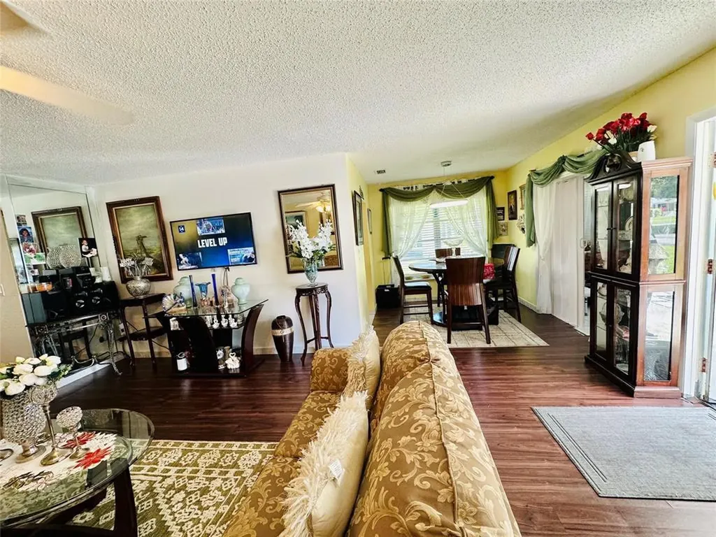 8431 NW 12th Street Plantation FL 33322