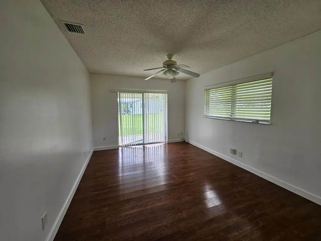8431 NW 12th Street Plantation FL 33322