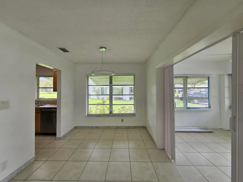 8431 NW 12th Street Plantation FL 33322