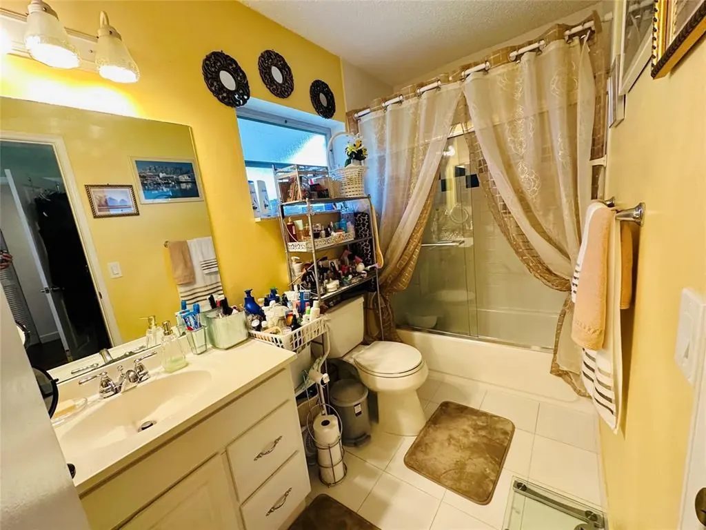 8431 NW 12th Street Plantation FL 33322