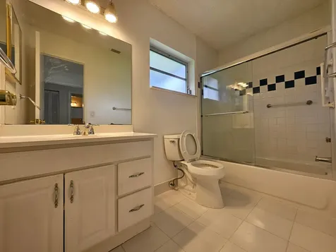 8431 NW 12th Street Plantation FL 33322