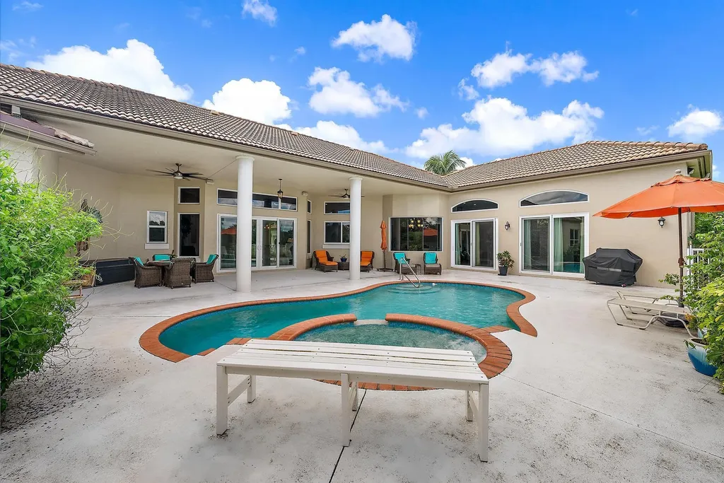 8905 Marlamoor Lane West Palm Beach FL 33412