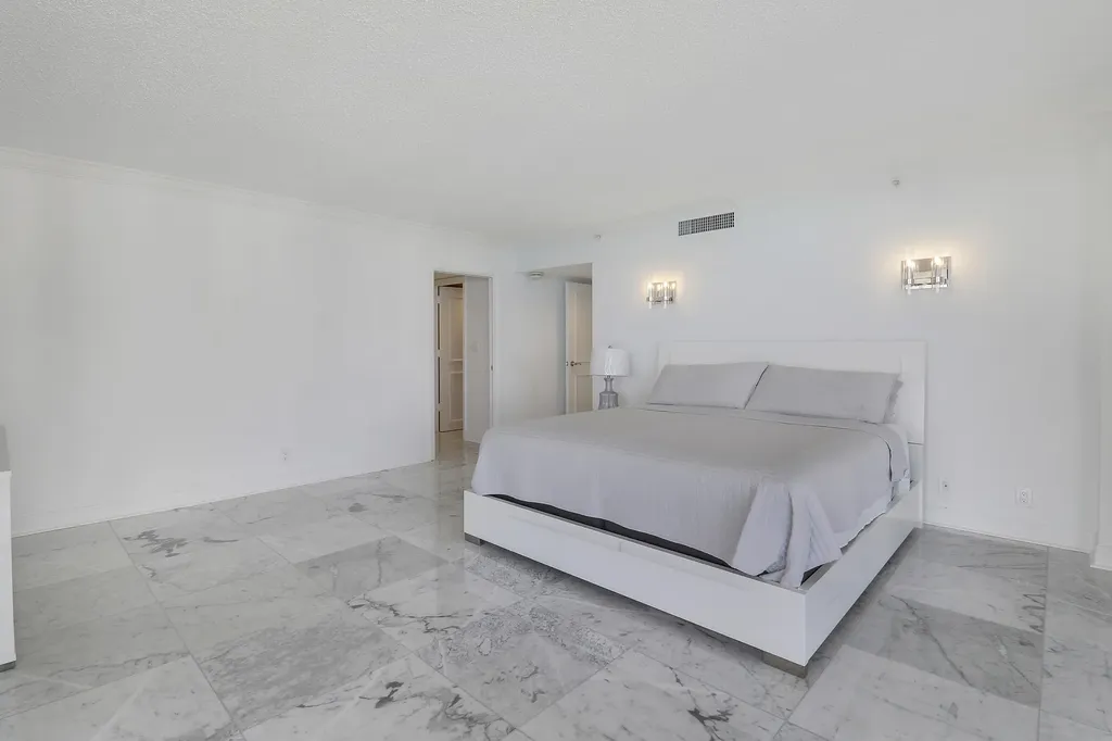 5380 N Ocean Drive Singer Island FL 33404