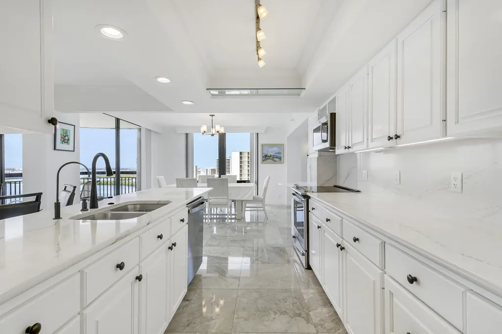 5380 N Ocean Drive Singer Island FL 33404