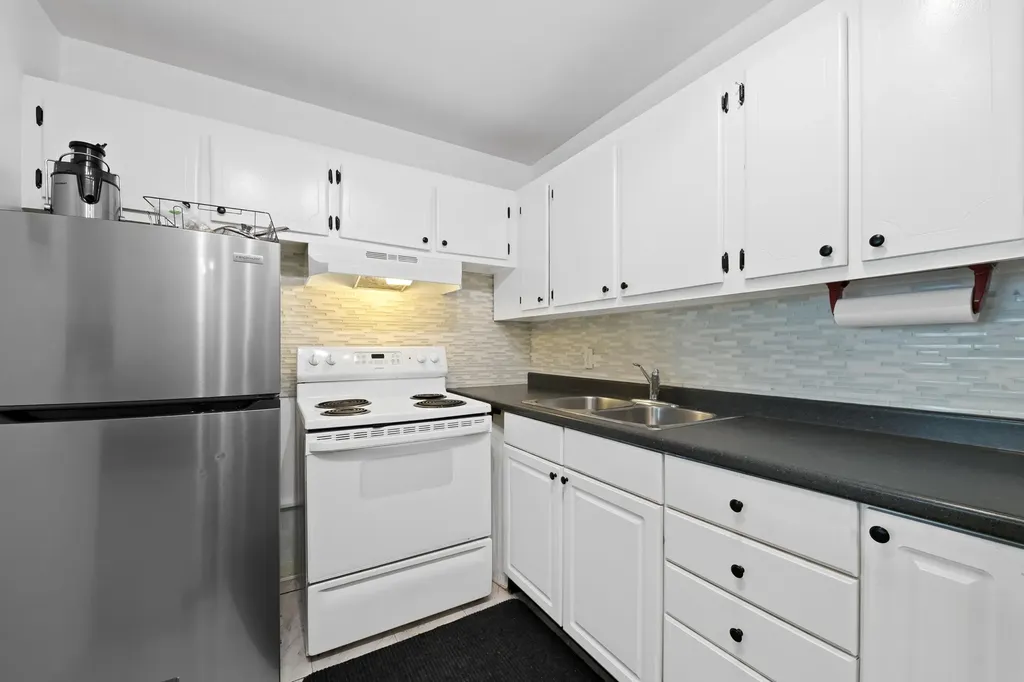 170 Canterbury West Palm Beach FL 33417