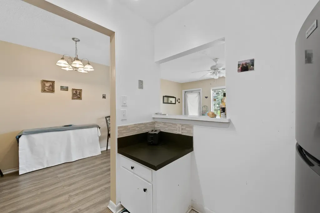 170 Canterbury West Palm Beach FL 33417