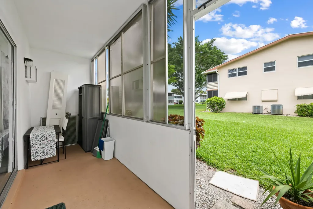 170 Canterbury West Palm Beach FL 33417