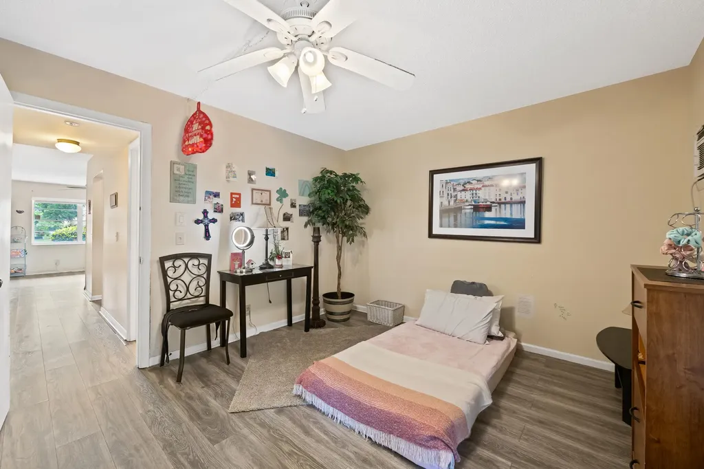 170 Canterbury West Palm Beach FL 33417
