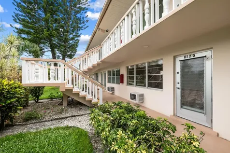 170 Canterbury West Palm Beach FL 33417