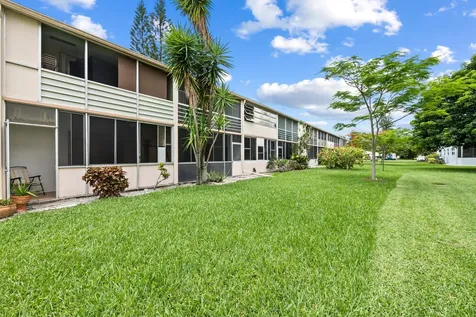 170 Canterbury West Palm Beach FL 33417