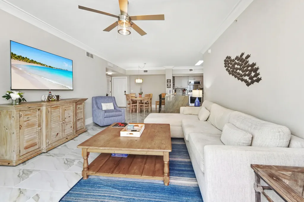 625 Casa Loma Boulevard Boynton Beach FL 33435