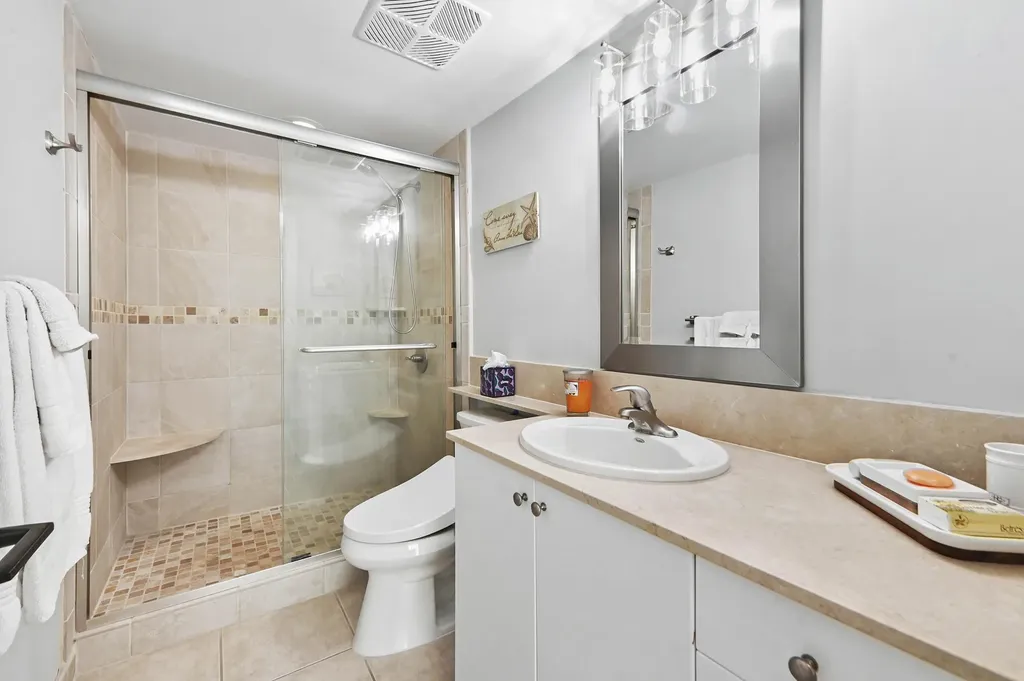 625 Casa Loma Boulevard Boynton Beach FL 33435