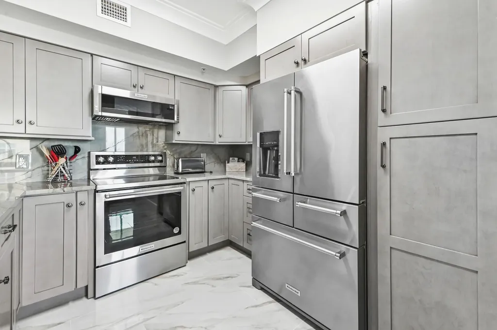625 Casa Loma Boulevard Boynton Beach FL 33435