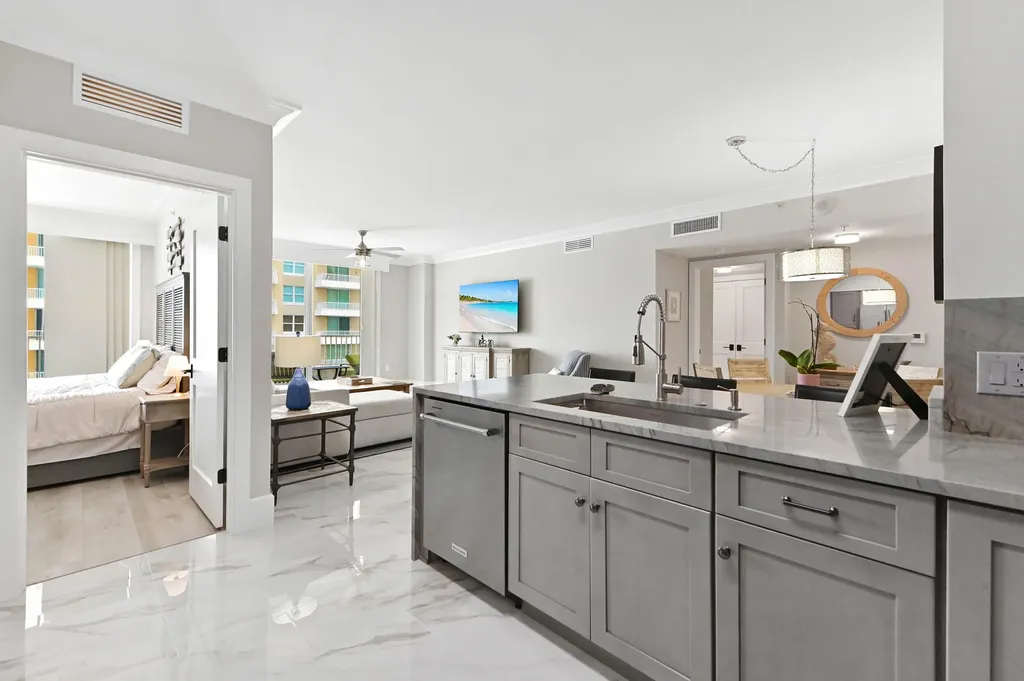 625 Casa Loma Boulevard Boynton Beach FL 33435