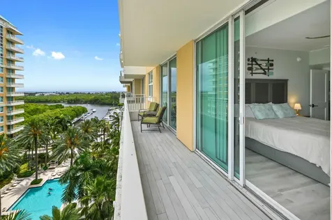 625 Casa Loma Boulevard Boynton Beach FL 33435