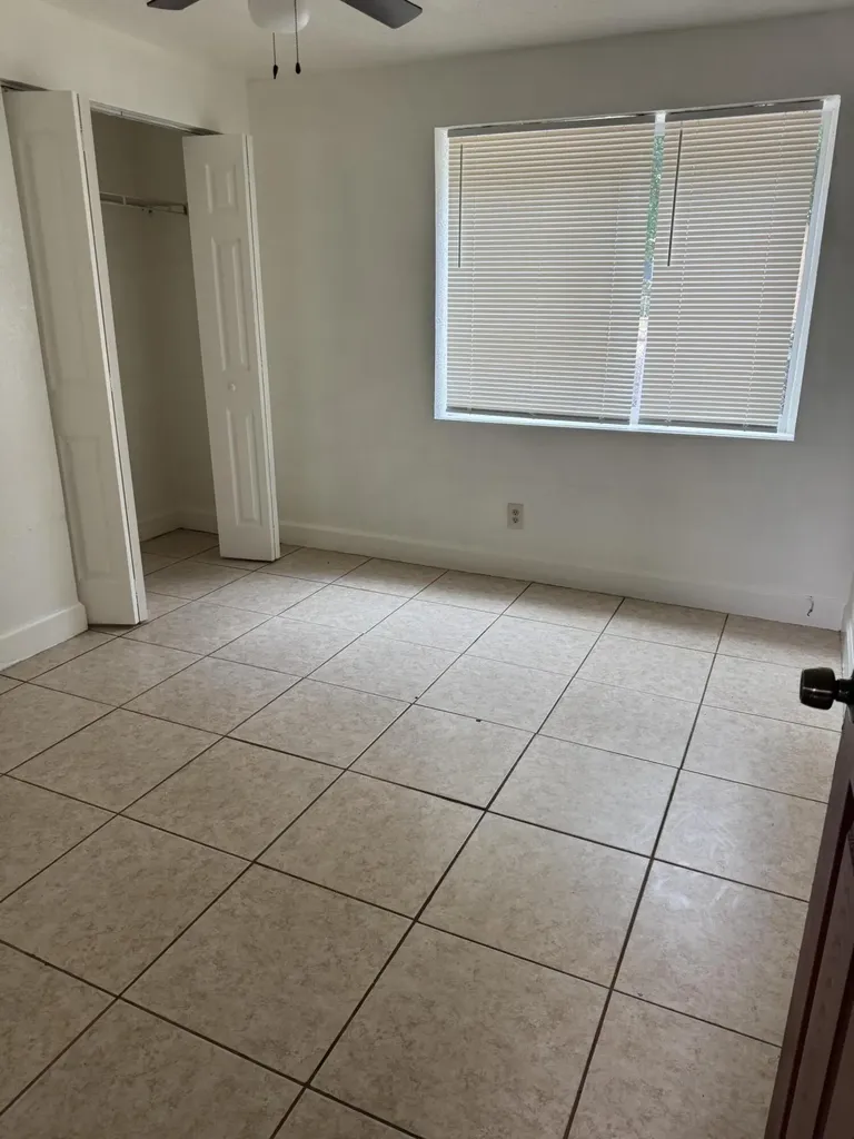 2221 NW 6th Court Fort Lauderdale FL 33311