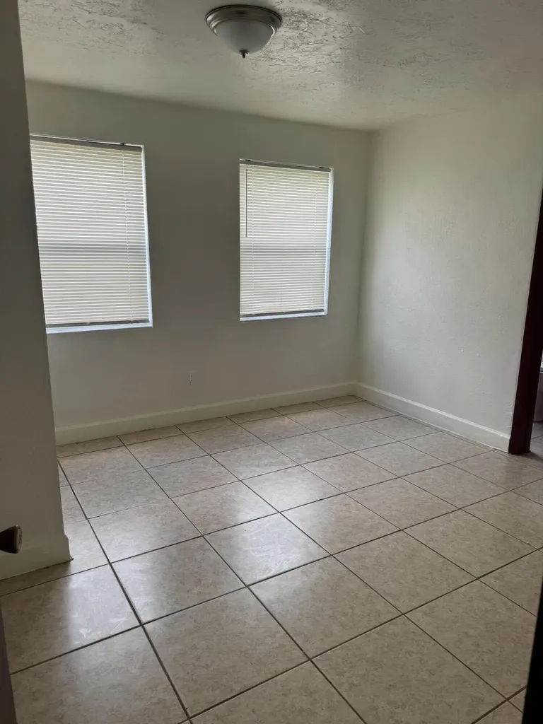 2221 NW 6th Court Fort Lauderdale FL 33311
