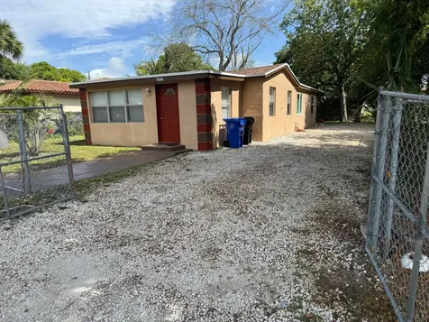 2221 NW 6th Court Fort Lauderdale FL 33311