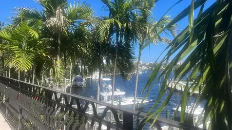 2254 SE 7th Street Pompano Beach FL 33062