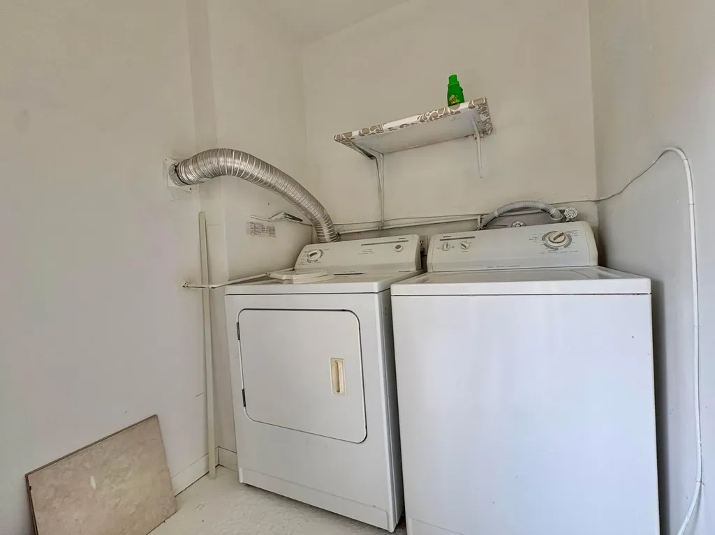 359 Capri H Delray Beach FL 33484