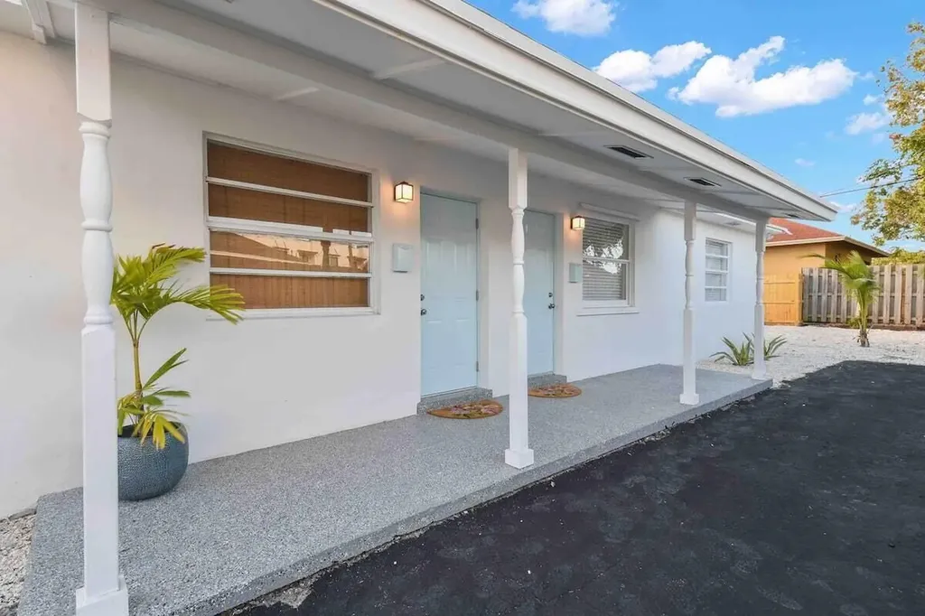 427 Conniston Road West Palm Beach FL 33405