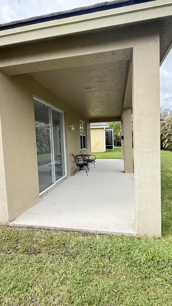 9728 SW Eastbrook Circle Port St Lucie FL 34987