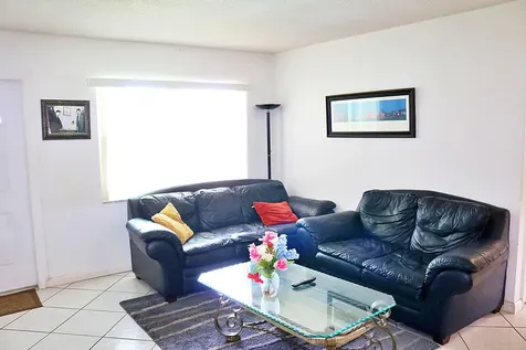 5715 NW 84th Terrace Tamarac FL 33321