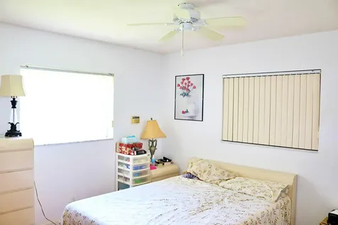 5715 NW 84th Terrace Tamarac FL 33321