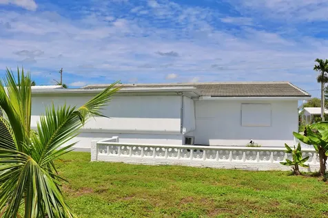 5715 NW 84th Terrace Tamarac FL 33321