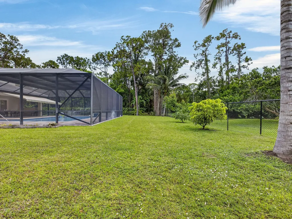 6077 NW 71st Terrace Parkland FL 33067