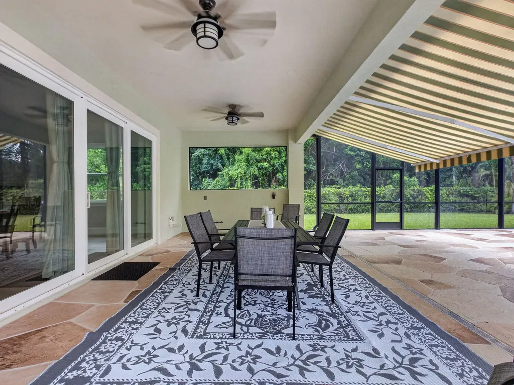 6077 NW 71st Terrace Parkland FL 33067