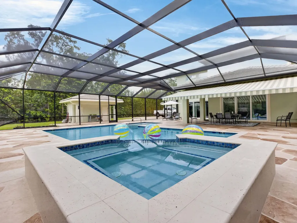 6077 NW 71st Terrace Parkland FL 33067