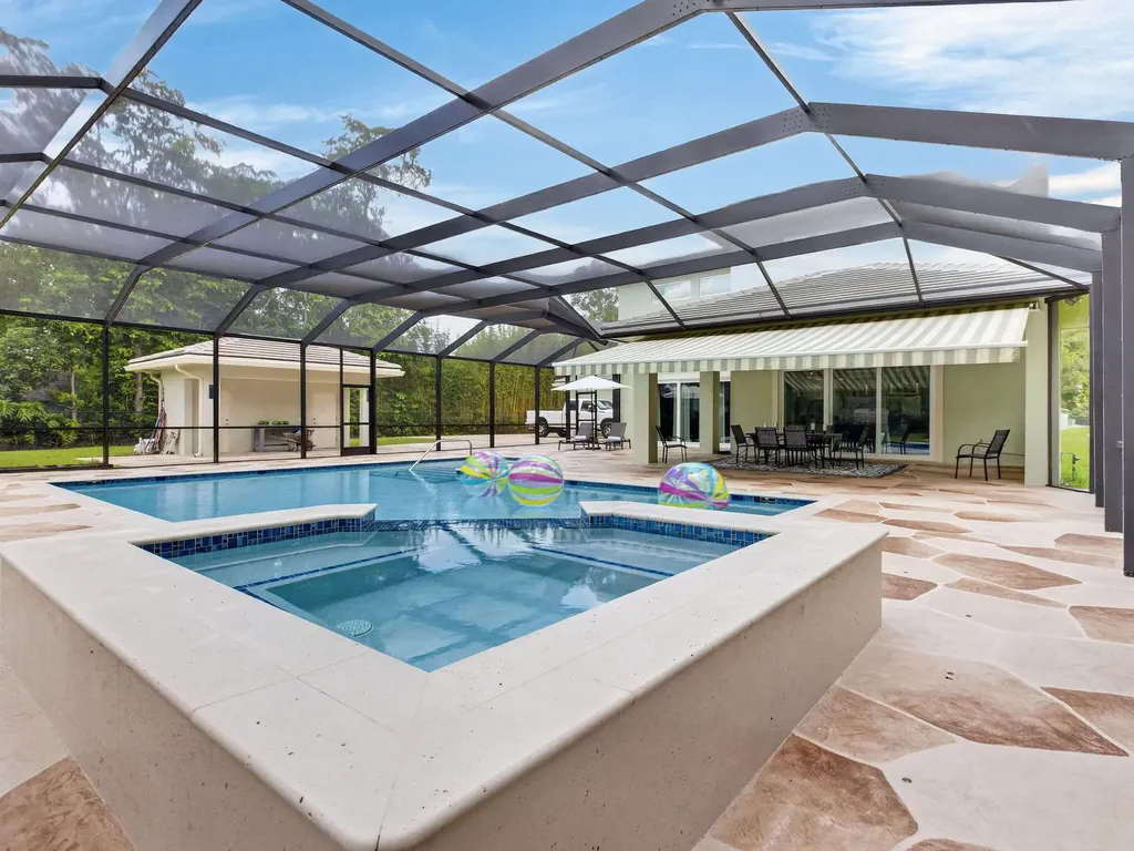 6077 NW 71st Terrace Parkland FL 33067