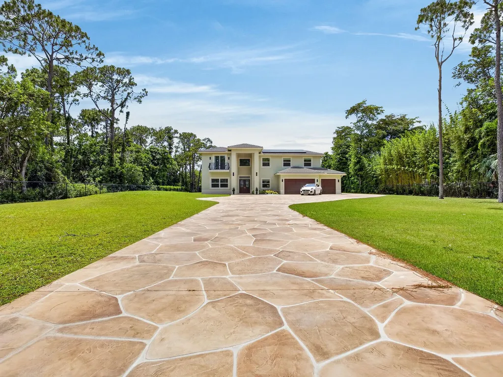 6077 NW 71st Terrace Parkland FL 33067