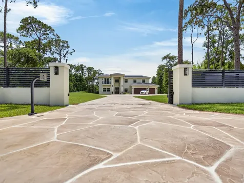 6077 NW 71st Terrace Parkland FL 33067